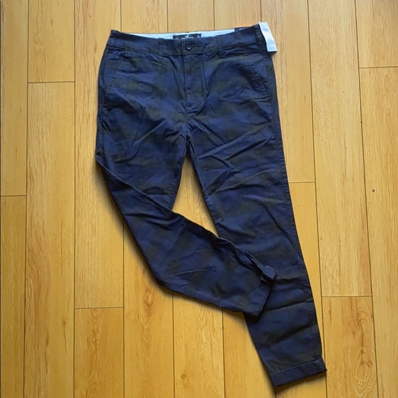 Hollister Other - 🆕 Hollister plaid skinny pants. Epic flex.🔵🟢